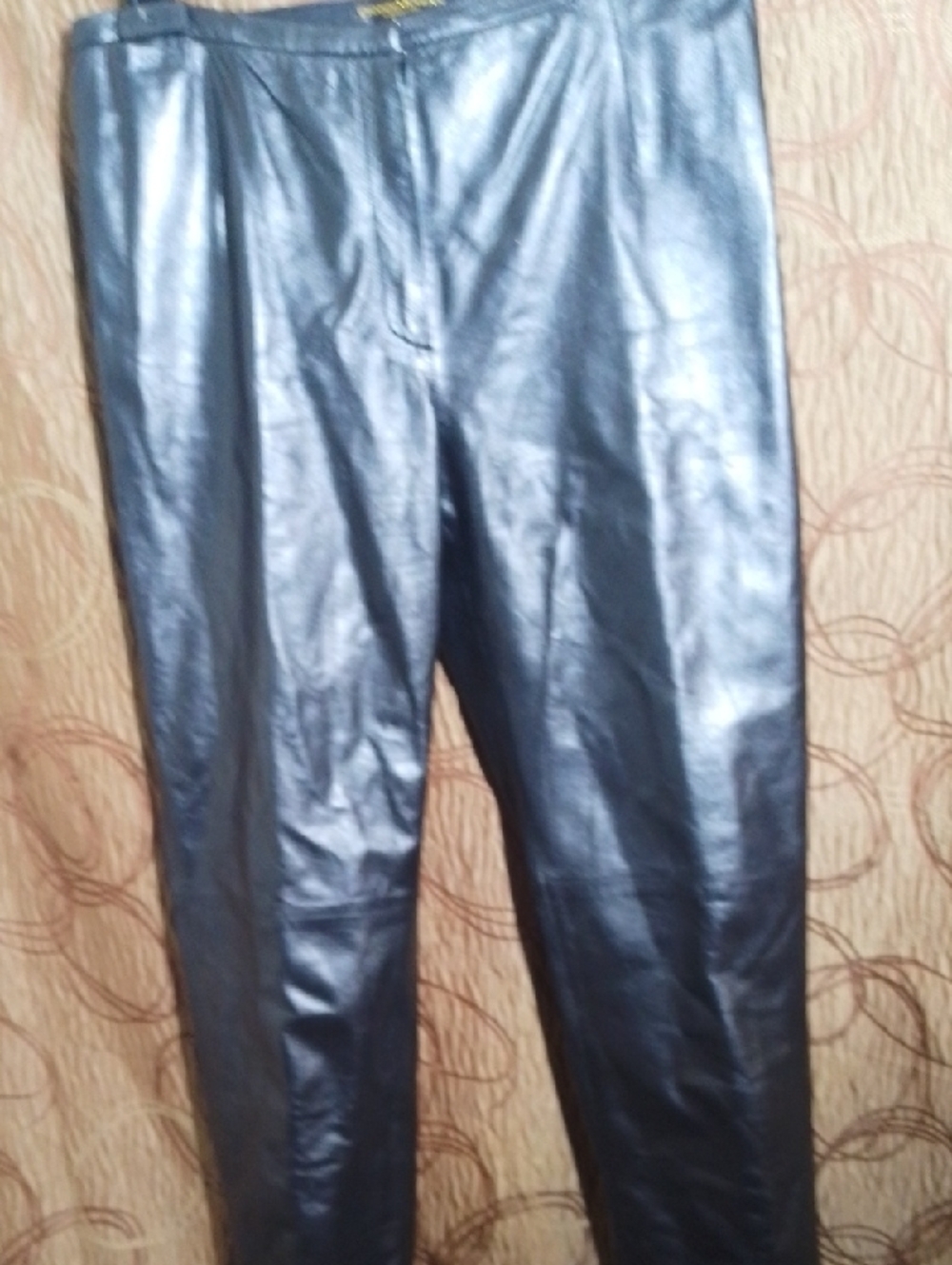 Donna Karan Signature Gold Collection  Straight Leg Pants in Black Lambskin